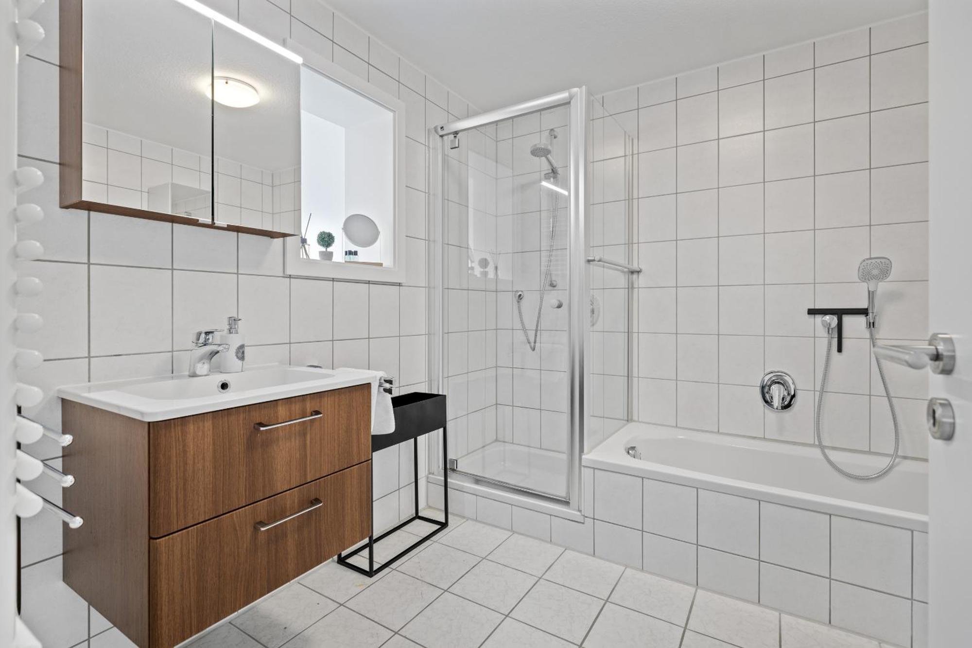 Goldcream Suites - Modern - Netflix - Free Parking Günzburg Zewnętrze zdjęcie